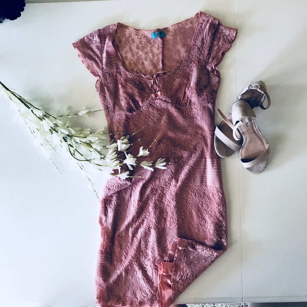 Vintage Alert 🌺 Mauve Double Layer Lace Dress 😍